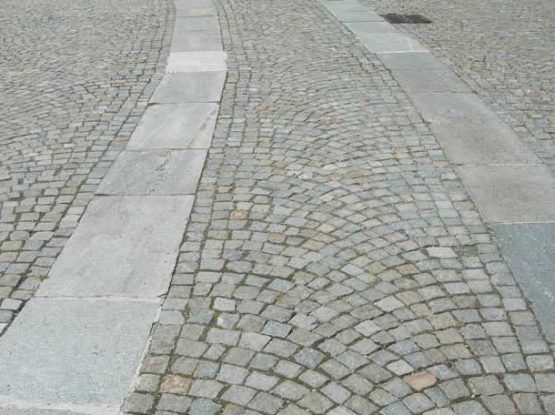 Porphyry setts