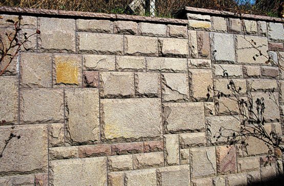 Porphyry coarse tiles and wall